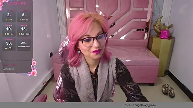 Snapshot of abril_ch_ chatting on February 24, 2026, 12:17 pm abril ch online show from February 24, 2026, 12:17 pm