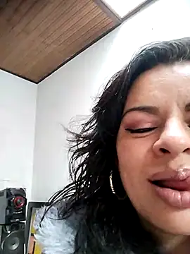 Snapshot of NATHALIA-28_ chatting on February 26, 2025, 1:22 pm NATHALIA-28 online show from February 26, 2025, 1:22 pm