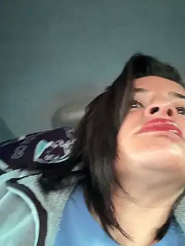 Snapshot of NATHALIA-28_ chatting on October 27, 2025, 12:17 pm NATHALIA-28 online show from October 27, 2025, 12:17 pm