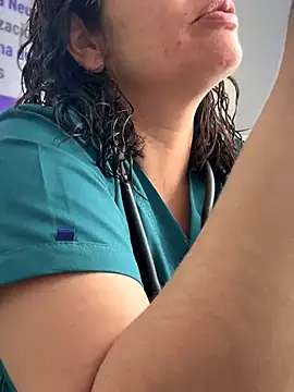 Snapshot of NATHALIA-28_ chatting on November 3, 2025, 1:15 pm NATHALIA-28 online show from November 3, 2025, 1:15 pm