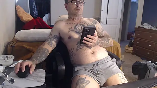 dadbod1178 online show from December 15, 2024, 8:25 pm