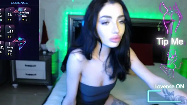 NancyLovee  online show from February 8, 2025, 8:42 pm