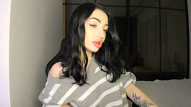 NancyLovee  online show from October 19, 2025, 8:17 am