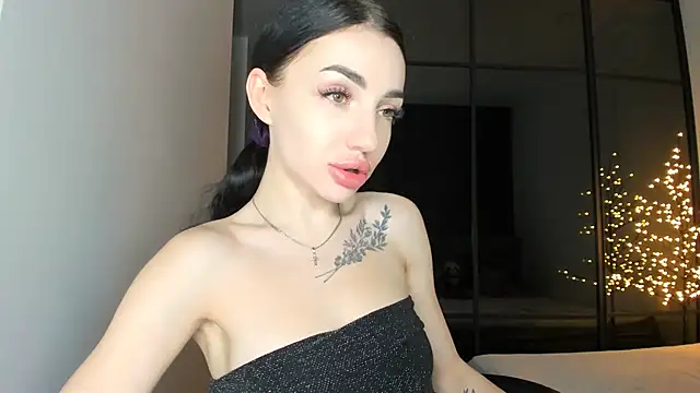 NancyLovee  online show from November 30, 2025, 2:23 am