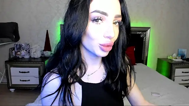 NancyLovee  online show from February 24, 2025, 7:52 pm