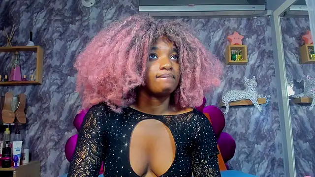 Snapshot of EMMAPARISS chatting on February 21, 2026, 11:56 am EMMAPARISS online show from February 21, 2026, 11:56 am