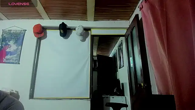 Nenita Hot  online show from October 9, 2025, 1:28 am