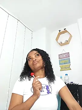 gianna smith online show from February 28, 2026, 8:52 pm