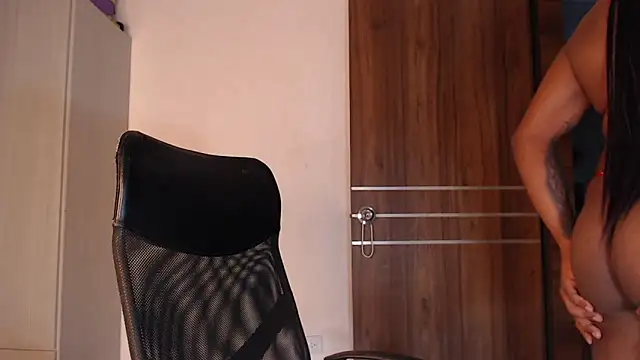 mistressbigcock777 online show from February 14, 2026, 7:19 am