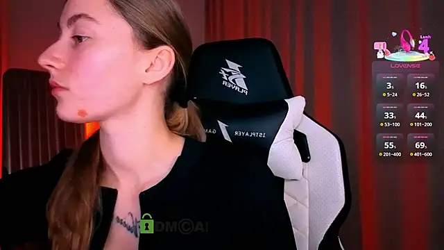 Snapshot of lady_curls chatting on February 20, 2026, 11:50 pm lady curls online show from February 20, 2026, 11:50 pm