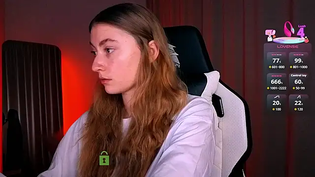 Snapshot of lady_curls chatting on February 7, 2026, 10:40 pm lady curls online show from February 7, 2026, 10:40 pm