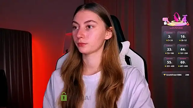 Snapshot of lady_curls chatting on February 4, 2026, 11:44 pm lady curls online show from February 4, 2026, 11:44 pm