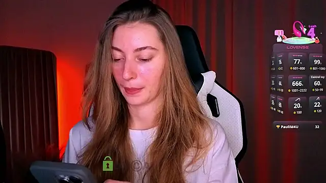 Snapshot of lady_curls chatting on February 19, 2026, 12:07 am lady curls online show from February 19, 2026, 12:07 am