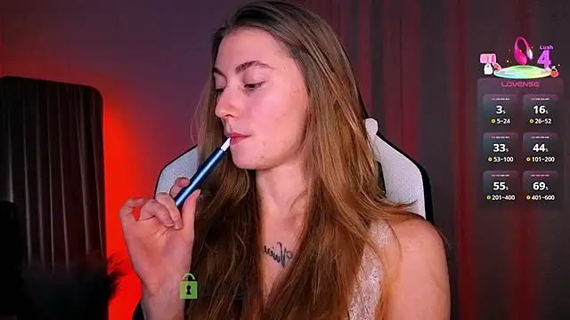 Snapshot of lady_curls chatting on February 25, 2026, 11:37 pm lady curls online show from February 25, 2026, 11:37 pm