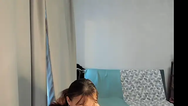 elis gabbi online show from December 4, 2025, 2:32 am