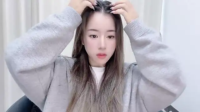 Snapshot of chloe-01 chatting on December 5, 2024, 4:48 am chloe-01 online show from December 5, 2024, 4:48 am