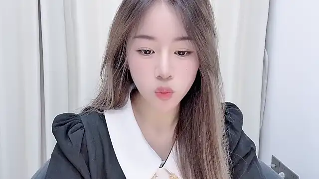 Snapshot of chloe-01 chatting on December 12, 2024, 12:22 pm chloe-01 online show from December 12, 2024, 12:22 pm