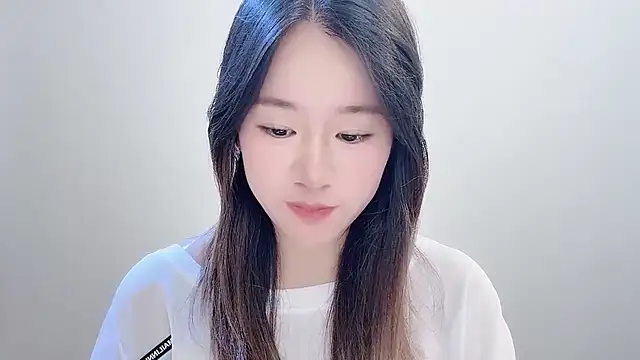 Snapshot of chloe-01 chatting on November 11, 2025, 4:07 am chloe-01 online show from November 11, 2025, 4:07 am