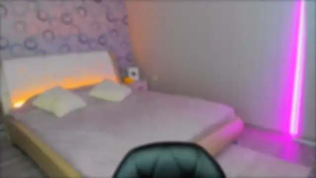 Snapshot of AlannaMiless chatting on February 7, 2025, 5:10 am AlannaMiless online show from February 7, 2025, 5:10 am