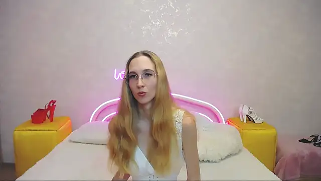 KlaryBrait online show from January 29, 2025, 12:24 pm
