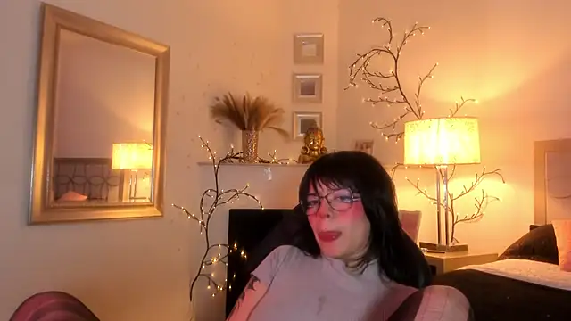 Snapshot of NattashaHotson chatting on February 8, 2025, 6:22 am NattashaHotson online show from February 8, 2025, 6:22 am