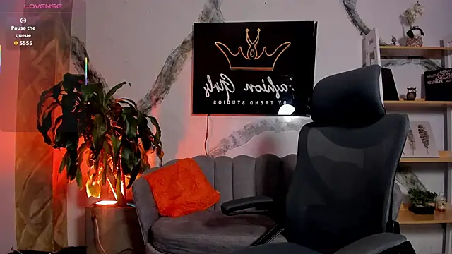 Snapshot of MaximusDick1_ chatting on January 18, 2026, 3:54 am MaximusDick1 online show from January 18, 2026, 3:54 am