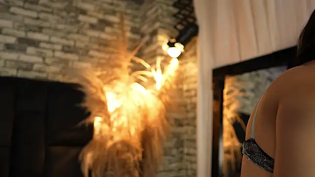 ariadna milano online show from April 10, 2026, 12:56 pm