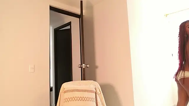 Lorena Vieira  online show from October 17, 2025, 5:48 pm