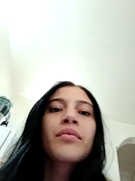 Virgin Pussy Love online show from May 4, 2026, 2:42 pm