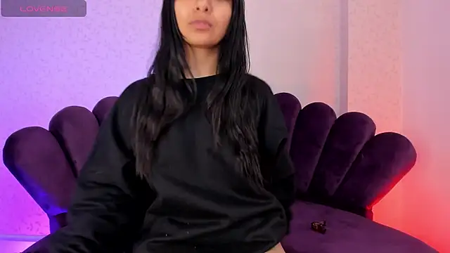 sofi soft  online show from October 20, 2025, 5:02 pm