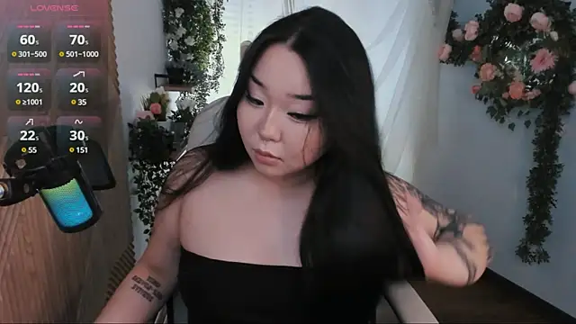 mei honey  online show from March 13, 2025, 1:29 pm