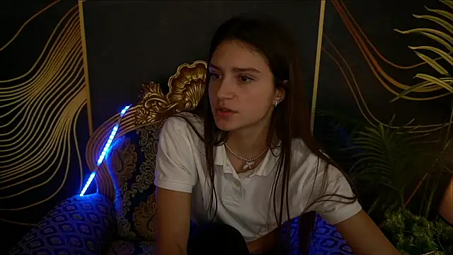 Snapshot of ValeryRoyale chatting on February 2, 2025, 9:07 am ValeryRoyale online show from February 2, 2025, 9:07 am