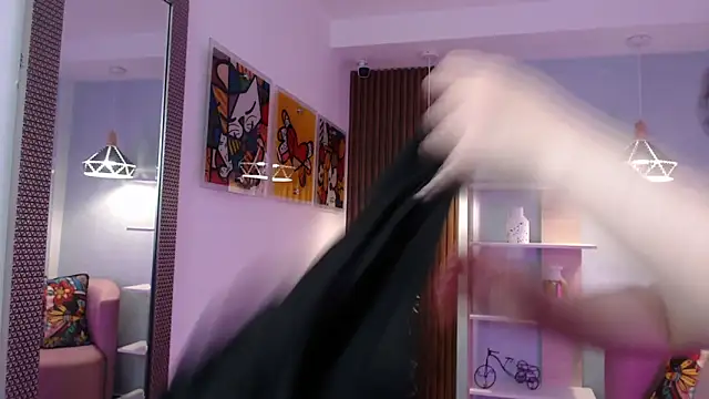 Dalila Sky online show from April 14, 2026, 6:13 pm