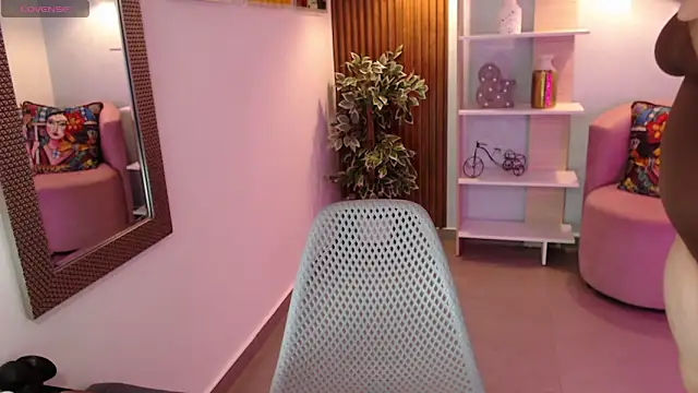 Dalila Sky online show from March 12, 2026, 6:23 pm