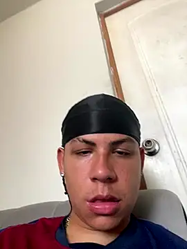 Snapshot of MasteredOpossum chatting on January 7, 2026, 4:12 pm MasteredOpossum online show from January 7, 2026, 4:12 pm