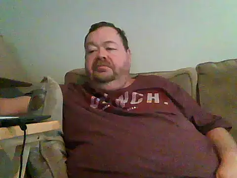 hitman 35 online show from November 24, 2025, 4:29 pm