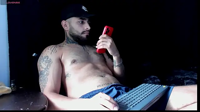 Snapshot of christangel_96_ chatting on February 15, 2025, 8:01 pm christangel 96 online show from February 15, 2025, 8:01 pm