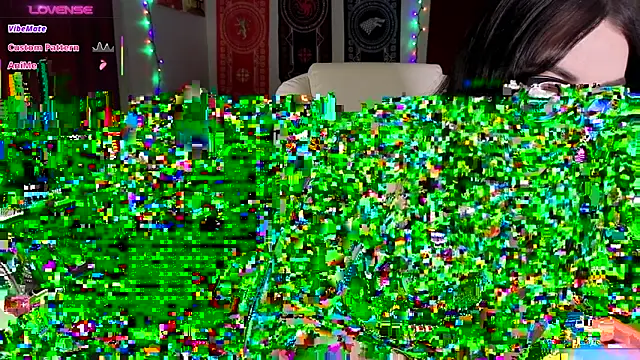 Snapshot of TheGothMilf chatting on October 13, 2025, 4:47 am TheGothMilf online show from October 13, 2025, 4:47 am