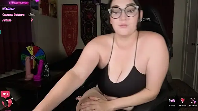 Snapshot of TheGothMilf chatting on July 9, 2026, 4:24 am TheGothMilf online show from July 9, 2026, 4:24 am