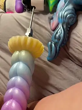 luisa1 online show from March 8, 2025, 7:53 pm