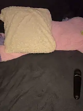 luisa1 online show from December 28, 2024, 10:44 pm