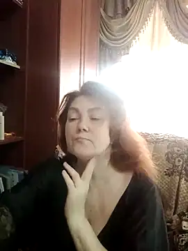 Snapshot of Madame-Butterfly chatting on March 20, 2025, 12:43 pm Madame-Butterfly online show from March 20, 2025, 12:43 pm