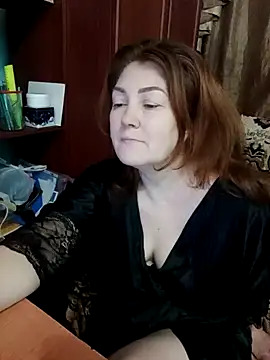 Snapshot of Madame-Butterfly chatting on January 4, 2025, 12:48 am Madame-Butterfly online show from January 4, 2025, 12:48 am