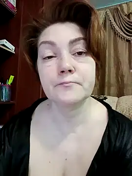 Snapshot of Madame-Butterfly chatting on February 28, 2025, 4:53 pm Madame-Butterfly online show from February 28, 2025, 4:53 pm