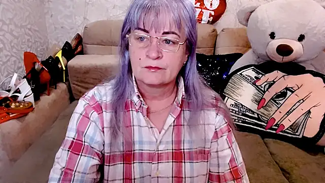 Snapshot of SiberiabBerry chatting on April 19, 2026, 12:11 am SiberiabBerry online show from April 19, 2026, 12:11 am