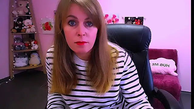 Hot Milady online show from February 6, 2026, 8:32 am