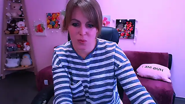 Hot Milady online show from March 4, 2026, 8:11 am