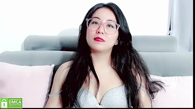 Snapshot of mariana_katto chatting on April 18, 2026, 7:07 pm mariana katto online show from April 18, 2026, 7:07 pm