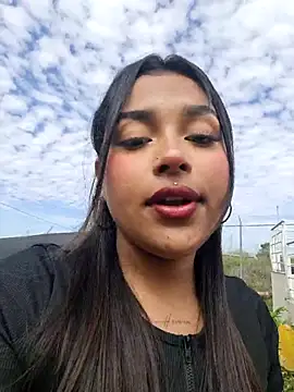 Snapshot of Mariangel_11 chatting on September 19, 2025, 2:10 pm Mariangel 11 online show from September 19, 2025, 2:10 pm