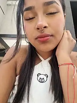 Snapshot of Mariangel_11 chatting on February 28, 2025, 2:20 pm Mariangel 11 online show from February 28, 2025, 2:20 pm